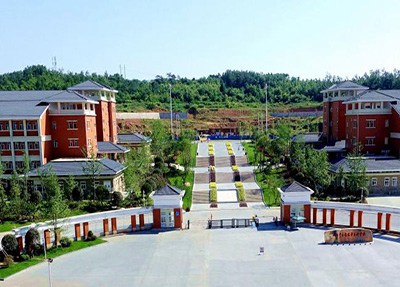 云南林業(yè)職業(yè)技術(shù)學(xué)院五年制大專計(jì)算機(jī)應(yīng)用技術(shù)介紹